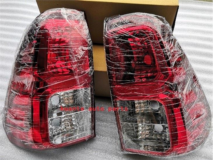 Car Tail Lamp For Toyota Hilux Revo 2016 Back Light 81550-0K260 81560-0K270